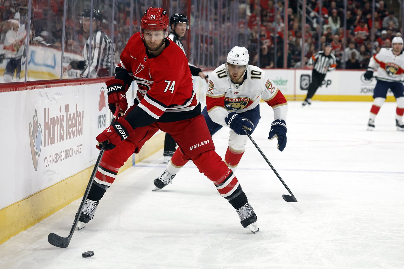 Greer, Lundell help Panthers beat back Hurricanes 6-3 | iNFOnews.ca