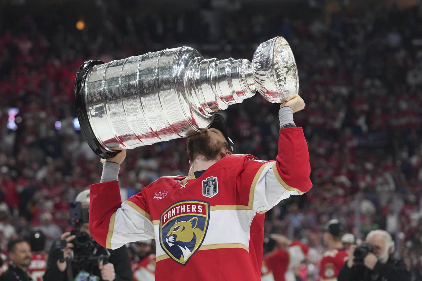 Back-to-back Cats: Panthers repeat as Stanley Cup champions by beating the Oilers in 6 games | iNFOnews.ca