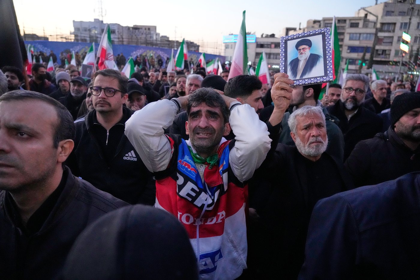 Photos from inside Iran as strikes boom across the capital, Tehran, for a third day | iNFOnews.ca