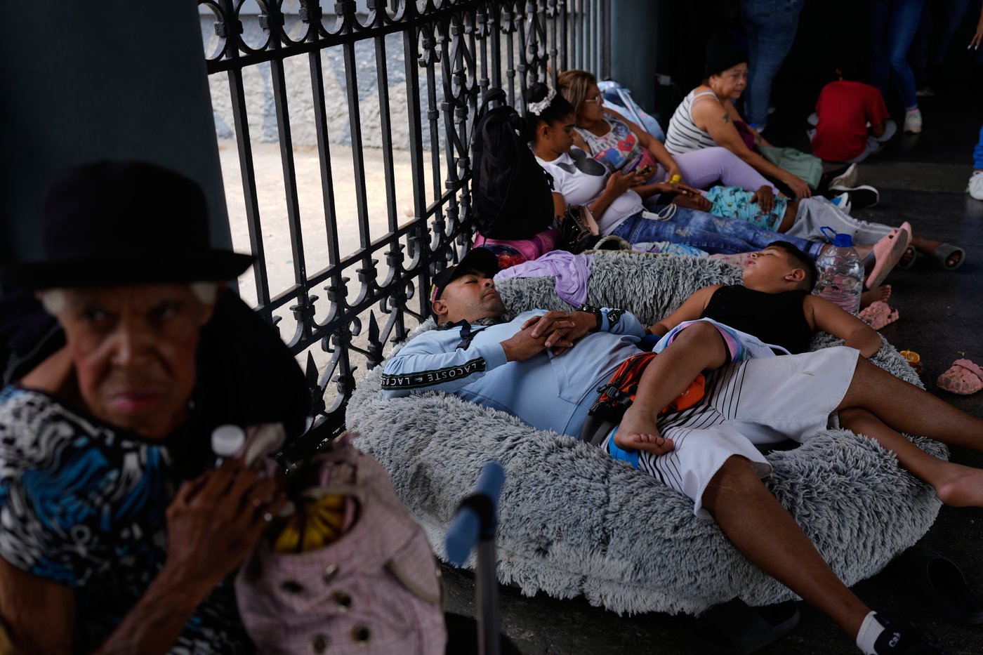 Twin earthquakes strike Venezuela, in photos | iNwheels