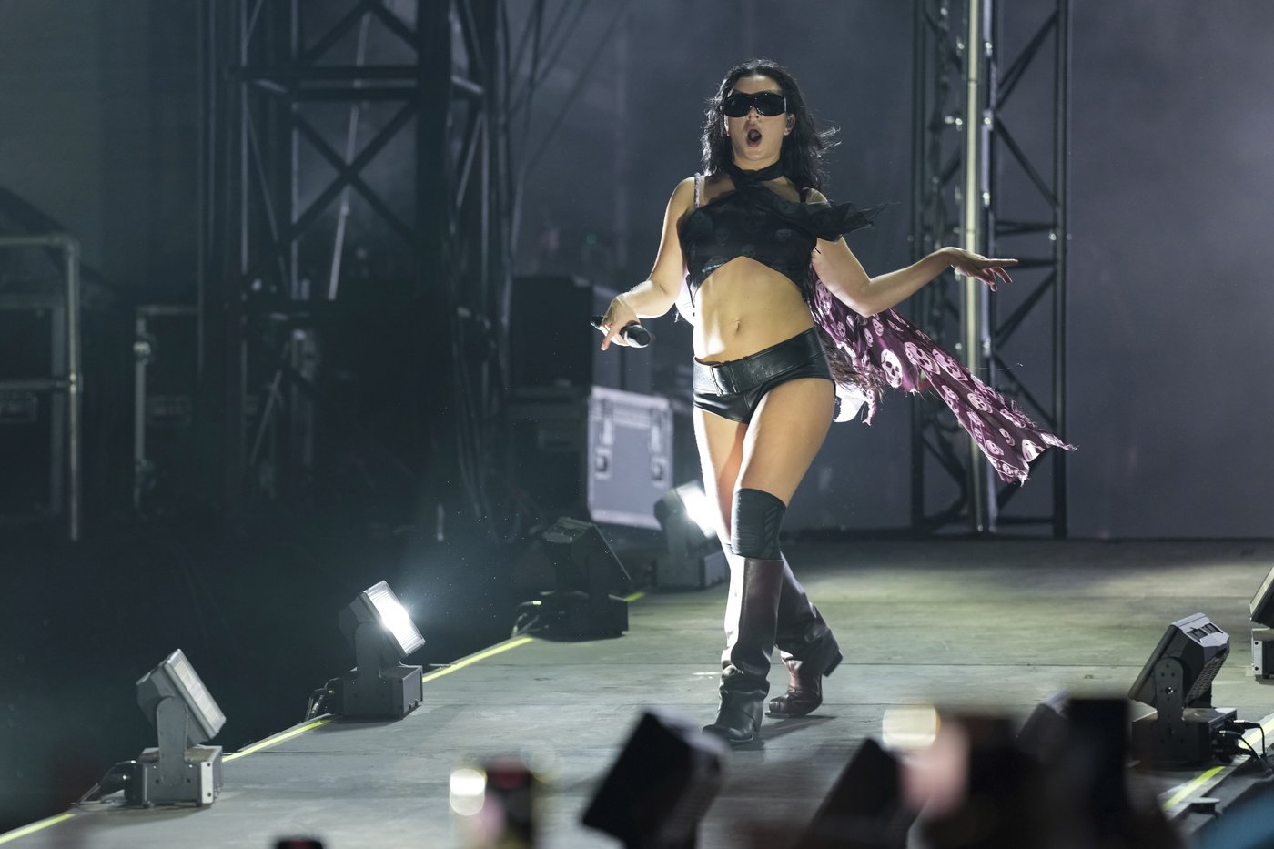 Charli XCX and The 1975 drummer George Daniel are married | iNFOnews.ca