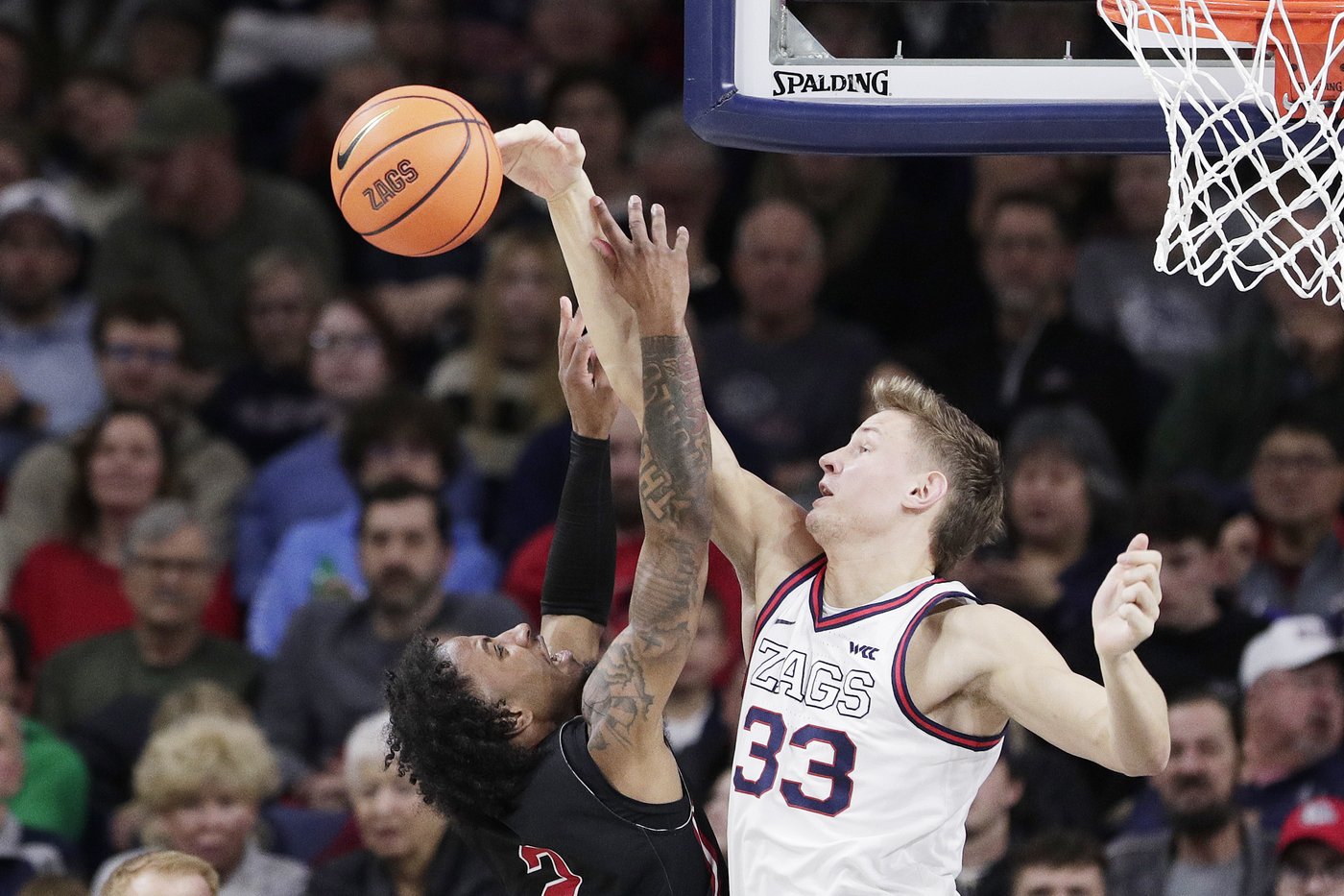 No. 13 Gonzaga pulls away in the 2nd half to beat Nicholls 102-72 | iNFOnews.ca No. 13 Gonzaga pulls away in the 2nd half to beat Nicholls 102-72 | iNFOnews.ca