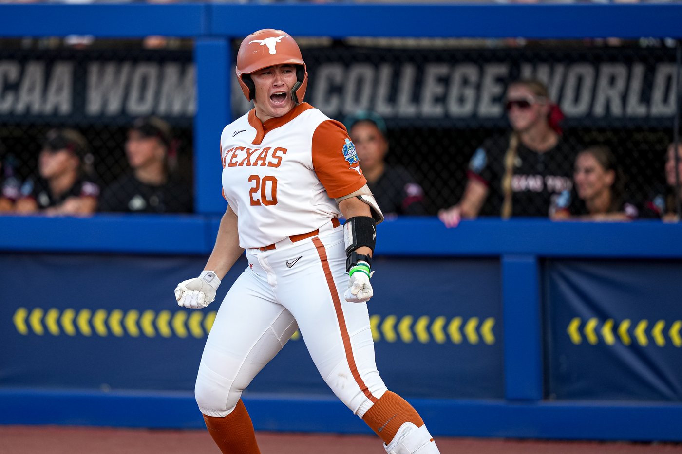 Texas rides Teagan Kavan, Katie Stewart to 7-3 win over Texas Tech to open WCWS title series | iNFOnews.ca Texas rides Teagan Kavan, Katie Stewart to 7-3 win over Texas Tech to open WCWS title series | iNFOnews.ca