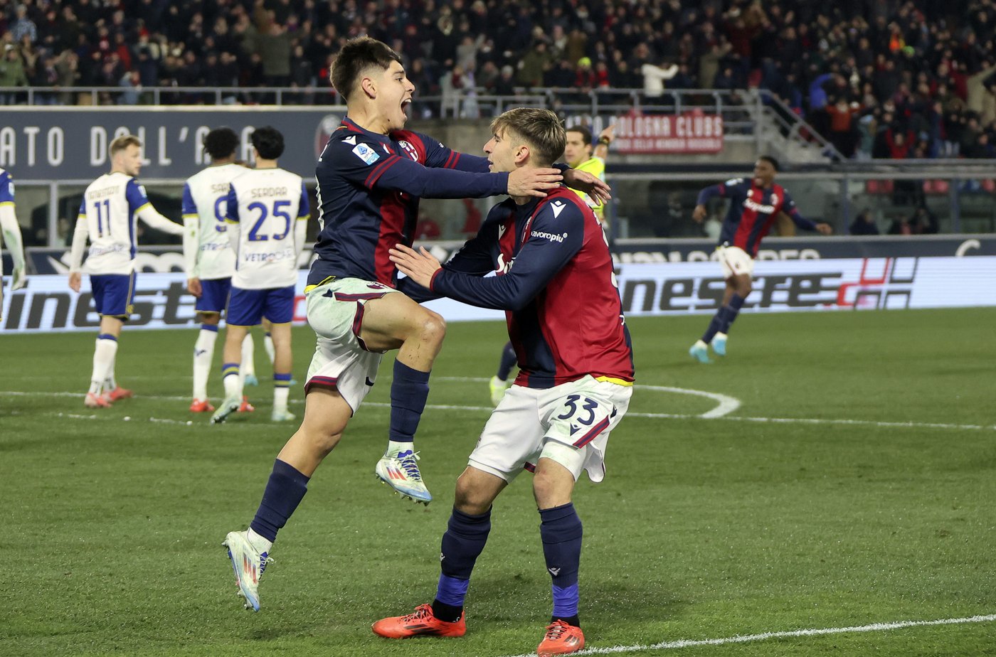 Verona wins 3-2 at 10-man Bologna in Serie A thanks to late own-goal | iNFOnews.ca