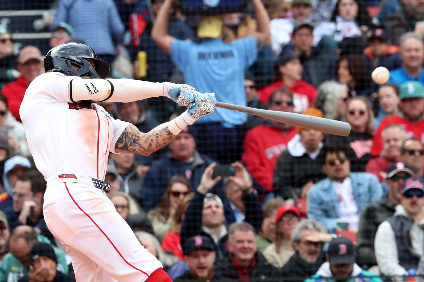 Cam Smith gets go-ahead 2-run single in 10th; Astros hold off Red Sox 3-1 | iNFOnews.ca Cam Smith gets go-ahead 2-run single in 10th; Astros hold off Red Sox 3-1 | iNFOnews.ca