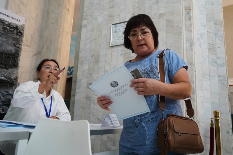 Kazakhstan votes in parliamentary election expected to strengthen president’s grip on power | iNFOnews.ca