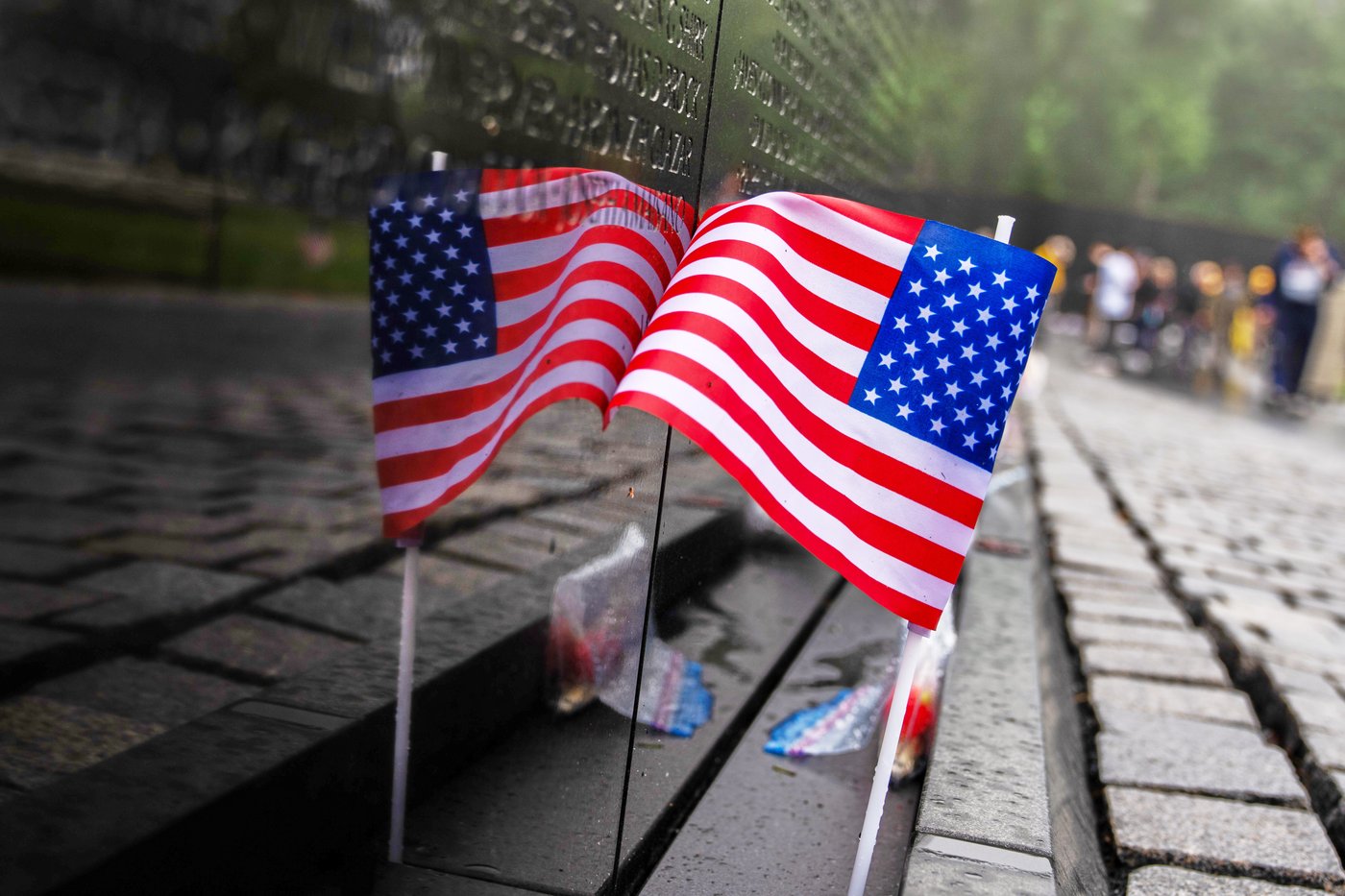 Photos of Memorial Day events remembering US soldiers and sailors | iNFOnews.ca