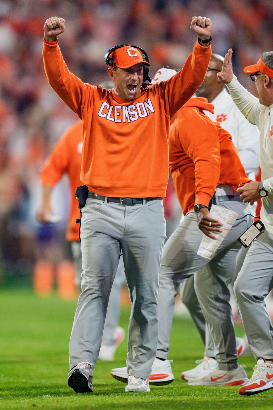 Klubnik's two scores lead Clemson to 24-10 win over Florida State for first home victory in 2 months | iNFOnews.ca Klubnik's two scores lead Clemson to 24-10 win over Florida State for first home victory in 2 months | iNFOnews.ca