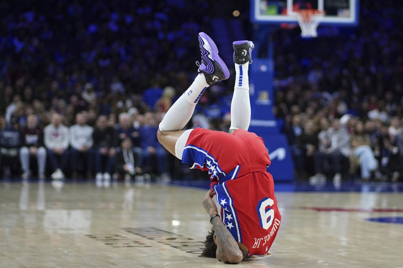 Embiid scores 34 points in return, helping the 76ers beat the Hornets 108-98 | iNFOnews.ca Embiid scores 34 points in return, helping the 76ers beat the Hornets 108-98 | iNFOnews.ca