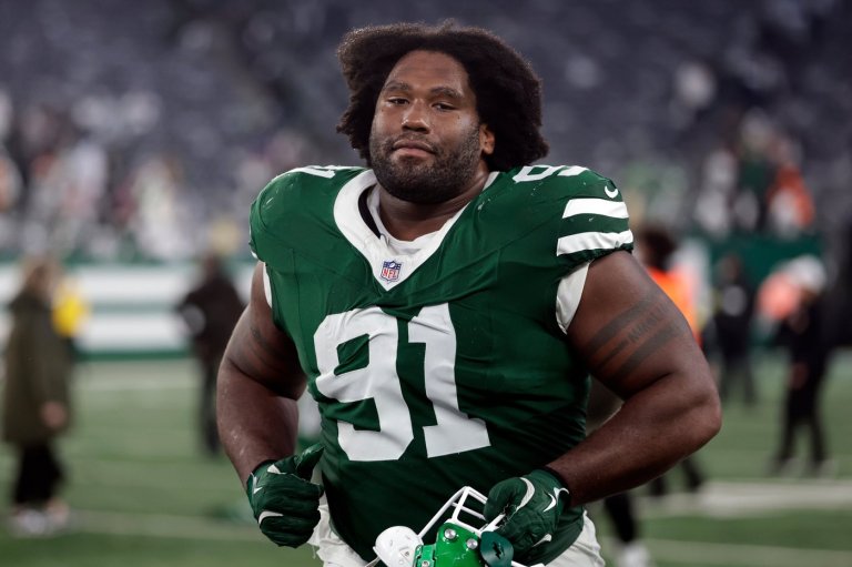 Jets D-lineman Jowon Briggs is a one-man band, a tenor who can tackle and play 12 instruments | iNFOnews.ca