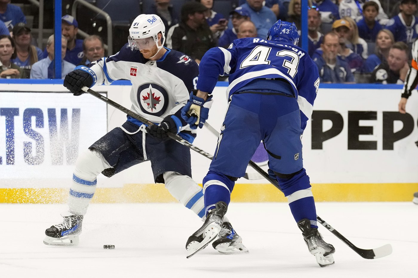 Vasilevskiy stars as the Lightning stop the Jets' 7-game win streak with a 4-1 victory | iNFOnews.ca