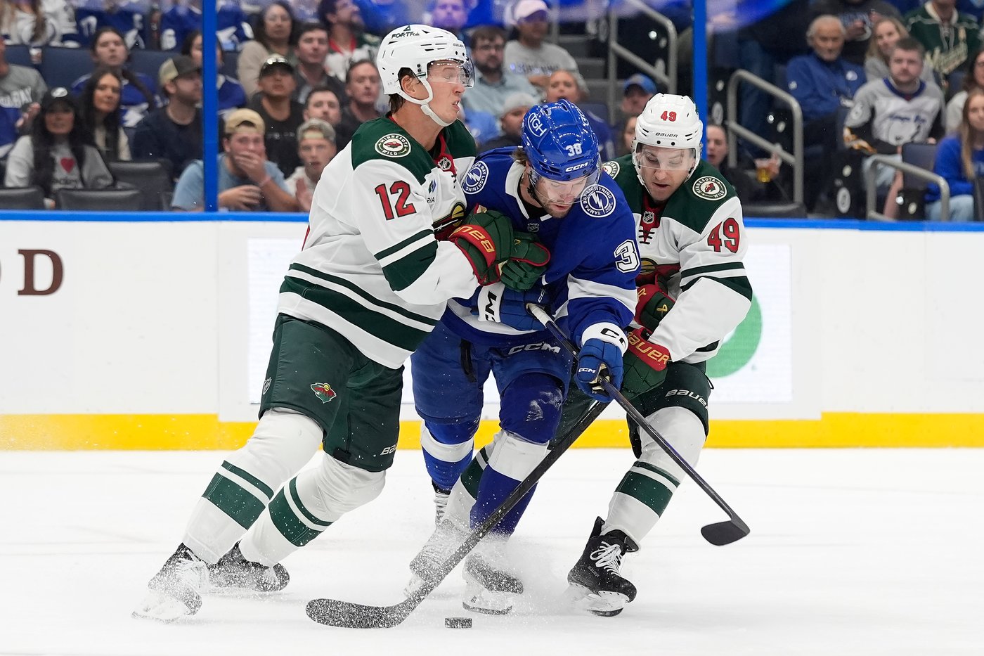 Carlson scores twice to help the Lightning beat the Wild 3-2 | iNFOnews.ca