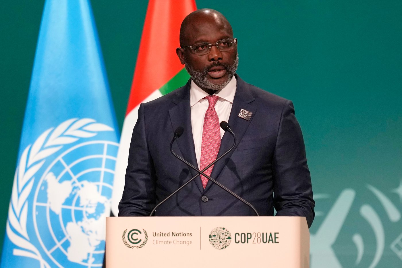 Soccer great George Weah to lead FIFA panel of ex-players advising on anti-racism fight | iNFOnews.ca