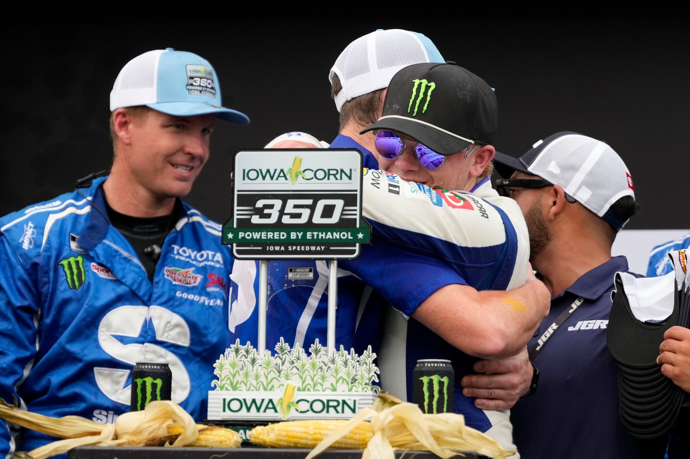 Ty Gibbs holds on to win NASCAR Cup Series race at Iowa Speedway | iNFOnews.ca Ty Gibbs holds on to win NASCAR Cup Series race at Iowa Speedway | iNFOnews.ca