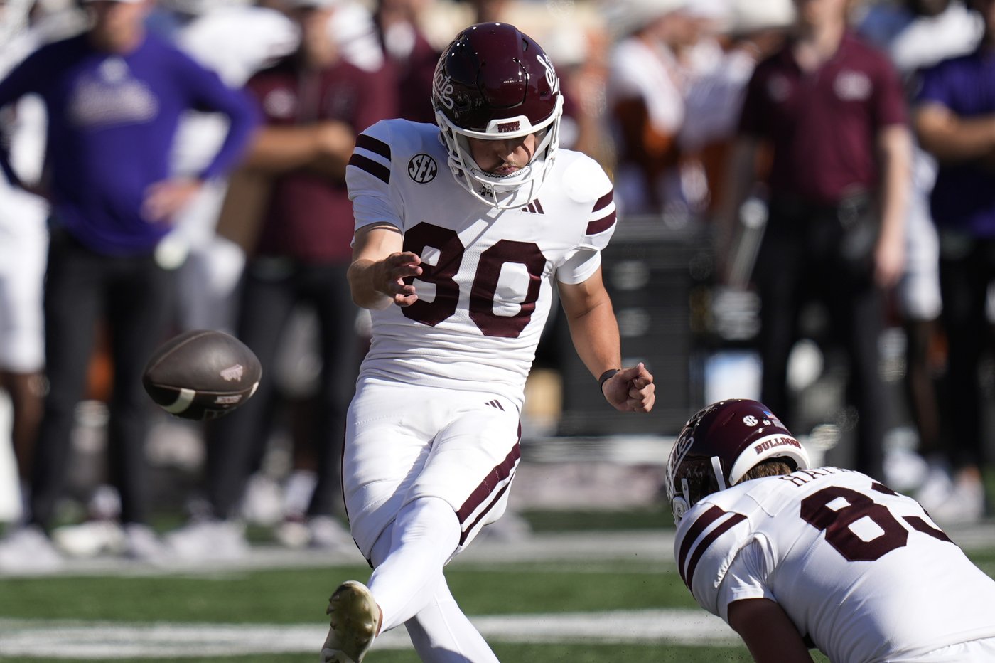 Manning leads No. 1 Texas over Mississippi State as Longhorns earn first SEC victory 35-13 | iNFOnews.ca Manning leads No. 1 Texas over Mississippi State as Longhorns earn first SEC victory 35-13 | iNFOnews.ca