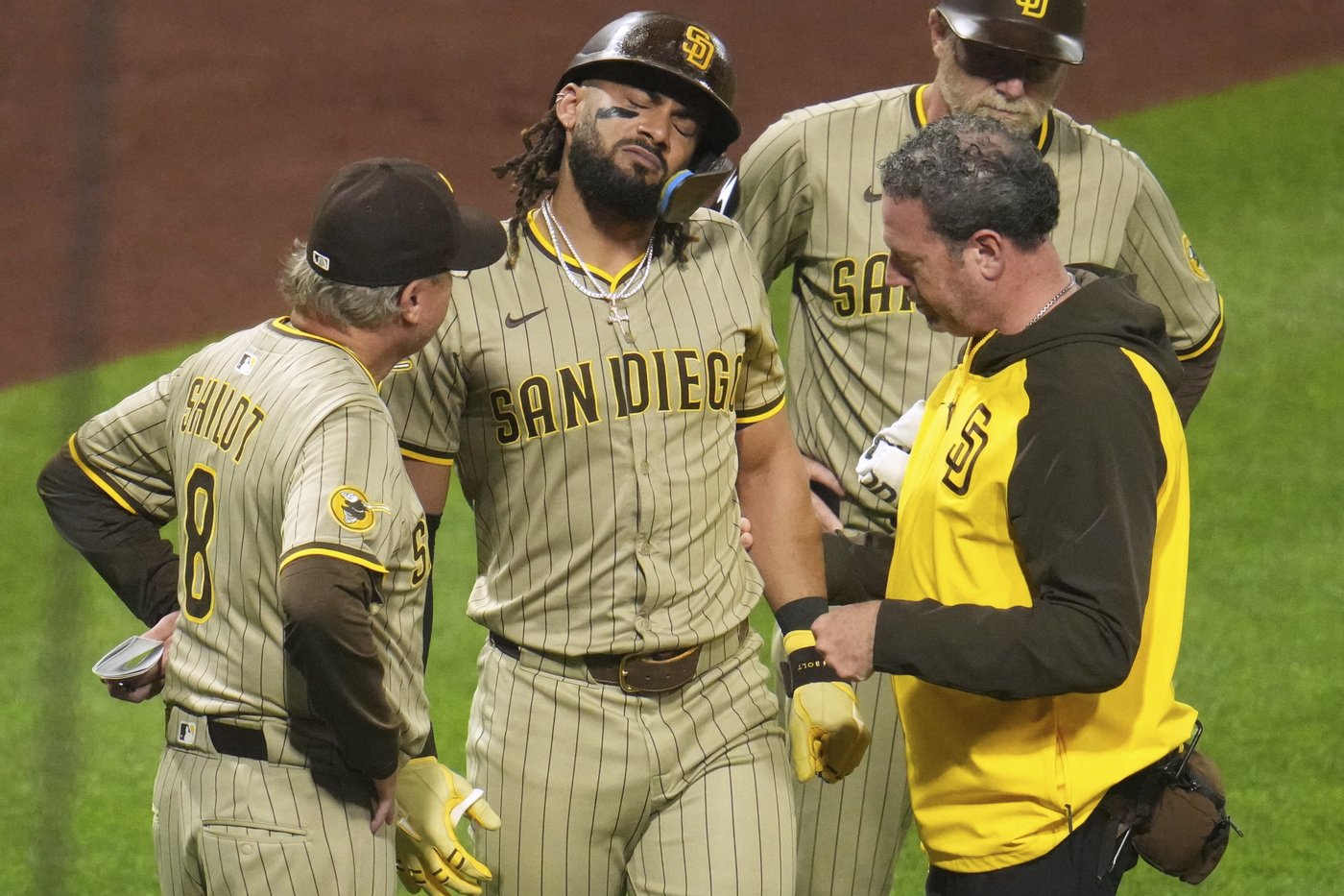 Padres star Fernando Tatis Jr. is back in the lineup a day after taking a fastball to the forearm | iNFOnews.ca Padres star Fernando Tatis Jr. is back in the lineup a day after taking a fastball to the forearm | iNFOnews.ca