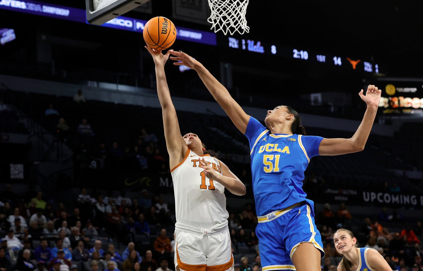 No. 4 Texas holds off No. 3 UCLA in 76-65 victory to advance to Players Era Championship | iNFOnews.ca