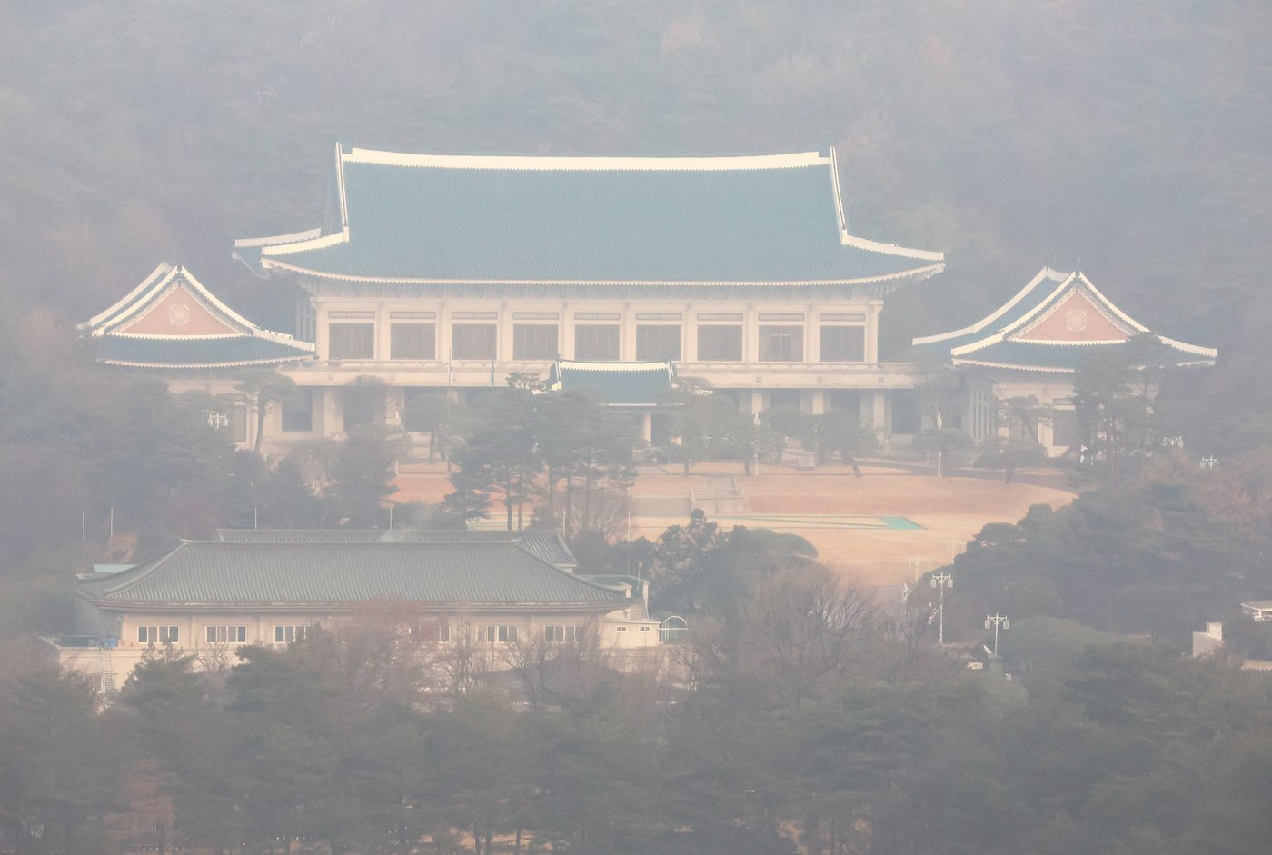 South Korean President Lee returns to presidential palace avoided by predecessor | iNFOnews.ca South Korean President Lee returns to presidential palace avoided by predecessor | iNFOnews.ca