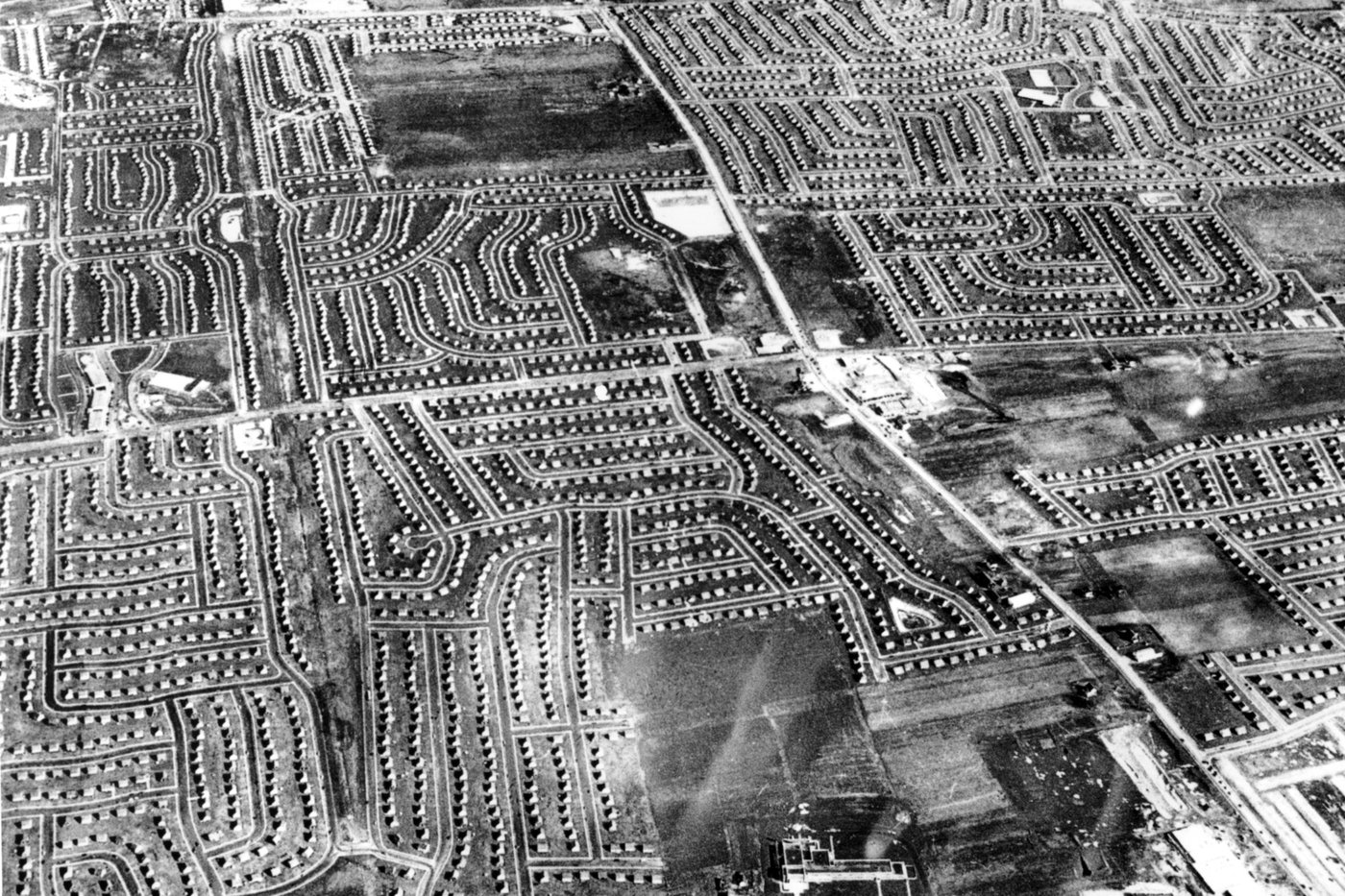 In post-WWII America, the Levittown house was a house for all - as long as you weren't Black | iNhome