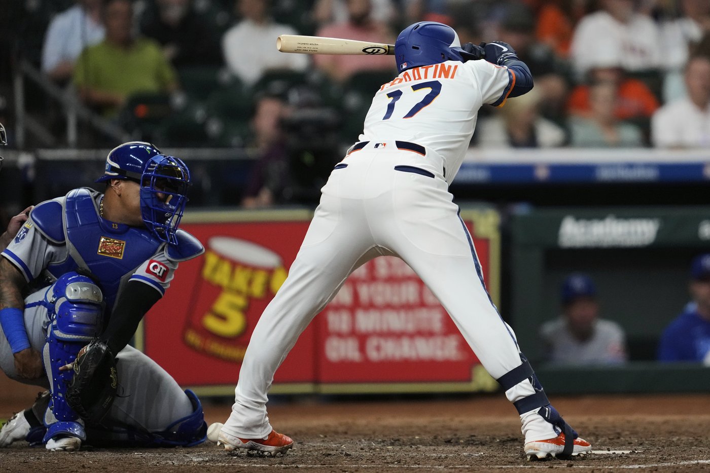 Witt and India each drive in 2 runs as the Royals beat the Astros 7-5 | iNFOnews.ca