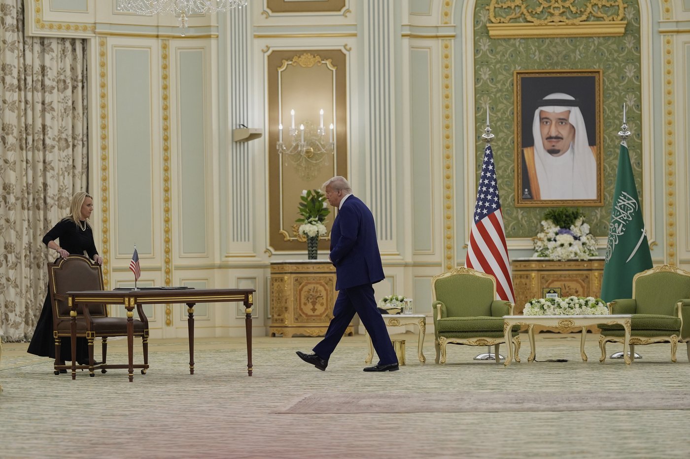 PHOTO COLLECTION: Trump Mideast | iNFOnews.ca