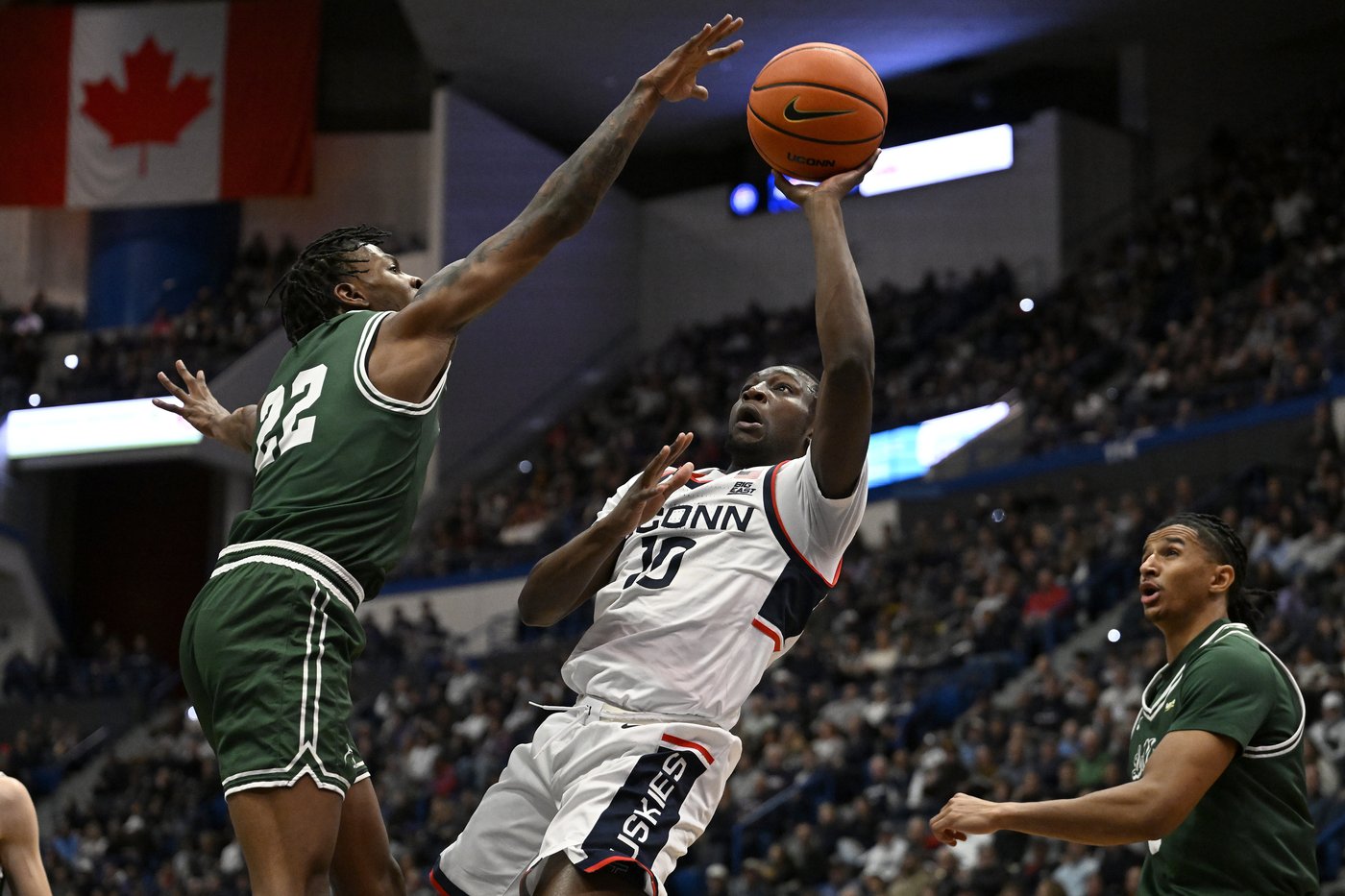 Alex Karaban, Solo Ball help No. 3 UConn rout Le Moyne 90-49 | iNFOnews.ca Alex Karaban, Solo Ball help No. 3 UConn rout Le Moyne 90-49 | iNFOnews.ca