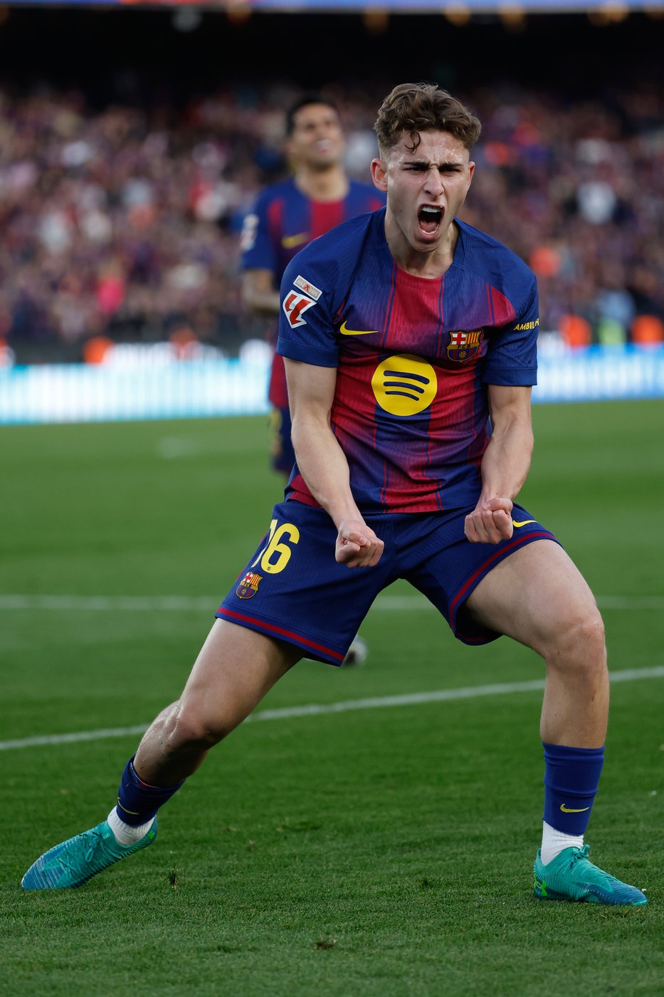 Barcelona pounces on Real Madrid stumble and regains lead of La Liga with 3-0 win over Levante | iNFOnews.ca Barcelona pounces on Real Madrid stumble and regains lead of La Liga with 3-0 win over Levante | iNFOnews.ca