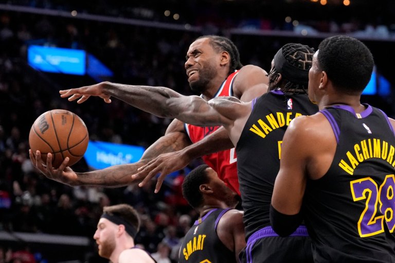 Kawhi Leonard embraces 3-point shooting to lift Clippers | iNFOnews.ca