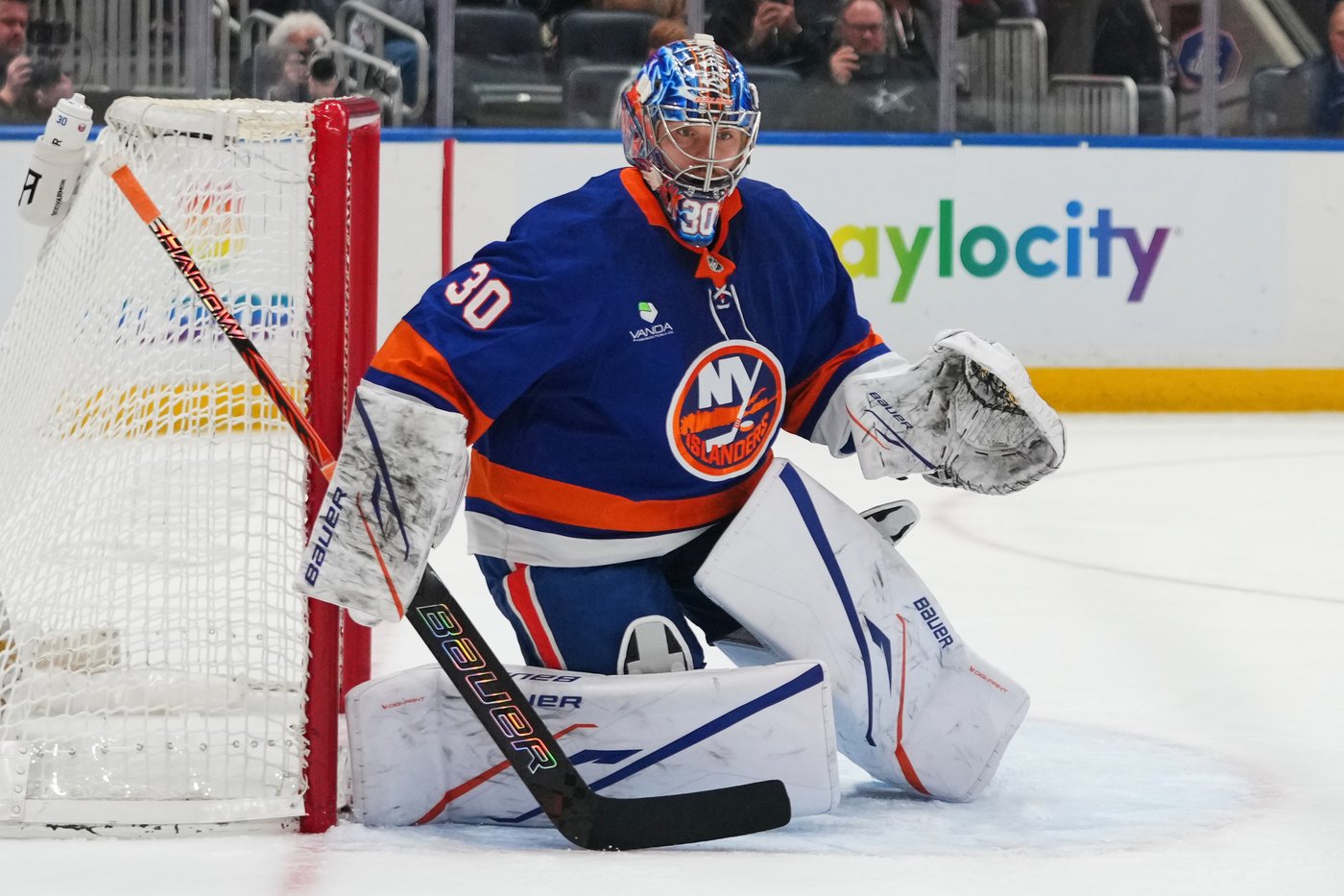 Ilya Sorokin shines against Stars to give the playoff-chasing Islanders a much-needed 2-1 win | iNFOnews.ca