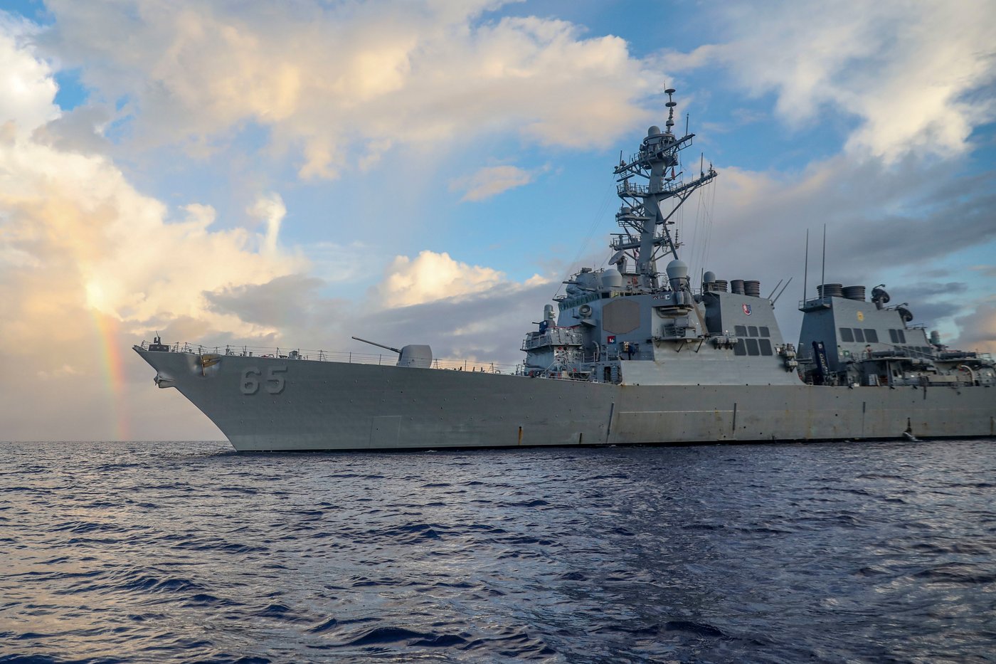 US Navy destroyer with 300 sailors aboard broke down for four days in the Pacific | iNFOnews.ca