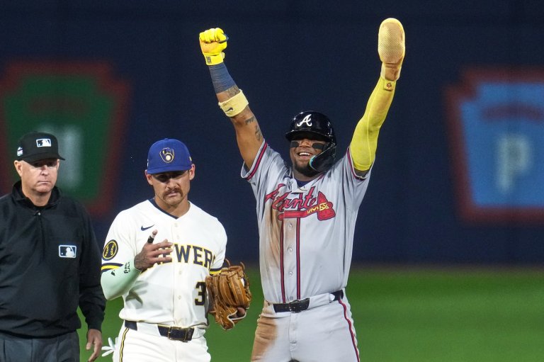 Harris homers, Mahle pitches 5 strong innings as Braves beat Brewers 4-2 in Little League Classic | iNFOnews.ca