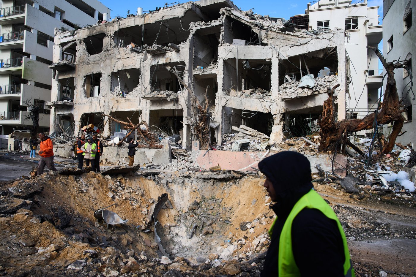 Photos show Israel after Iran retaliated with missiles | iNFOnews.ca
