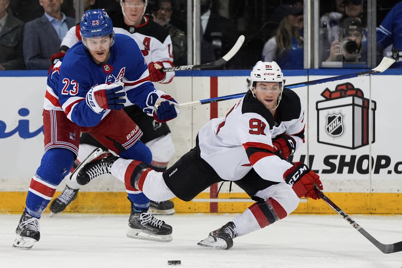 Jesper Bratt has goal and 3 assists, Jack Hughes scores 2 as Devils beat reeling Rangers 5-1 | iNFOnews.ca