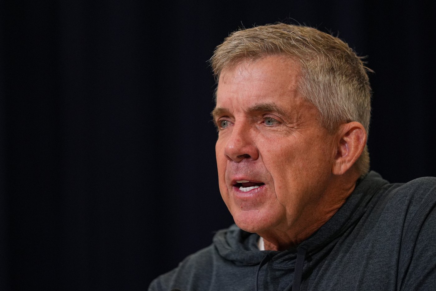 A rare handoff for Sean Payton as Davis Webb takes over Broncos play-calling | iNFOnews.ca A rare handoff for Sean Payton as Davis Webb takes over Broncos play-calling | iNFOnews.ca