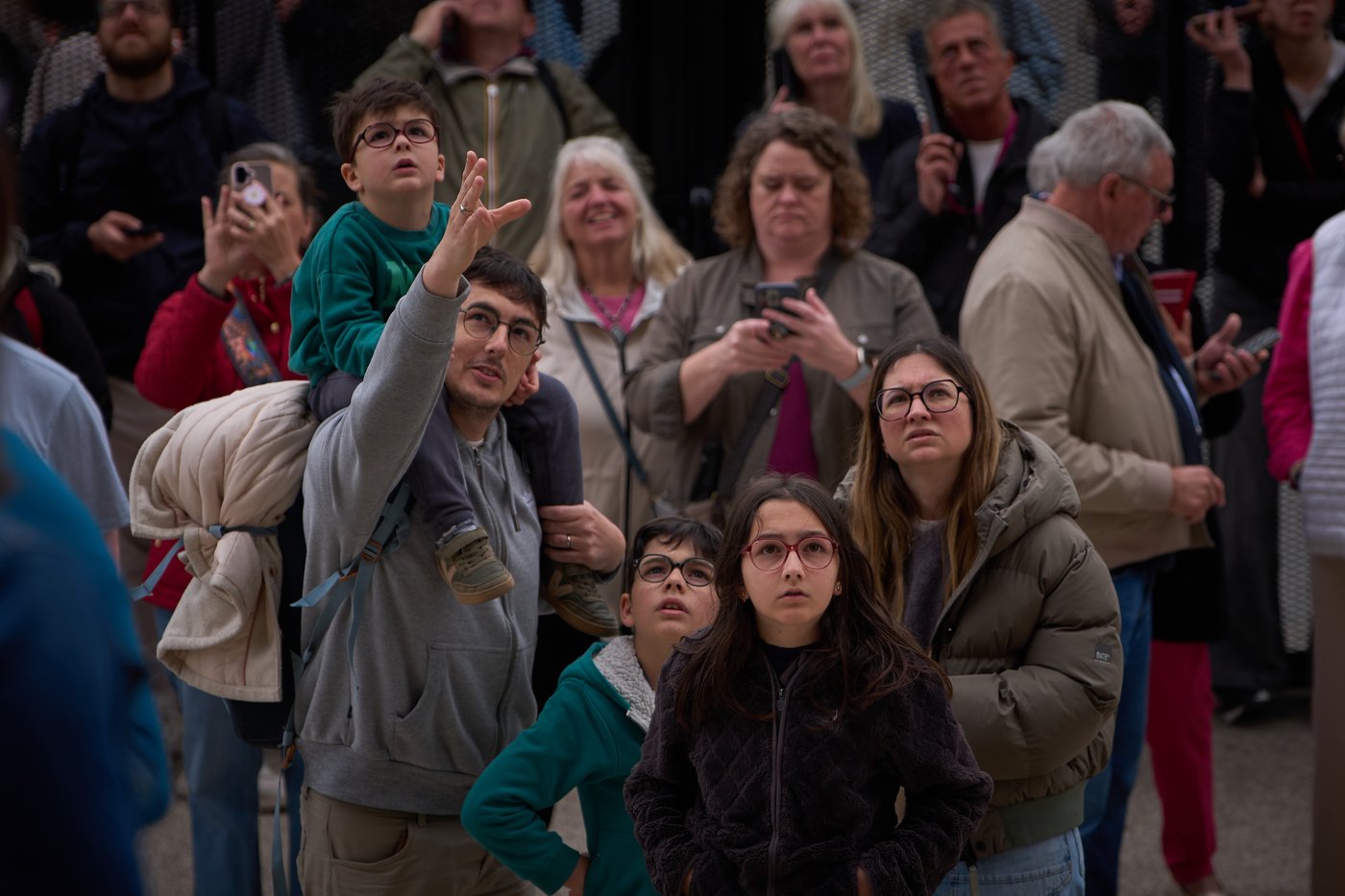 Returning to the fold? Some young Spaniards embrace Catholicism and can’t wait for Pope Leo’s visit | iNFOnews.ca
