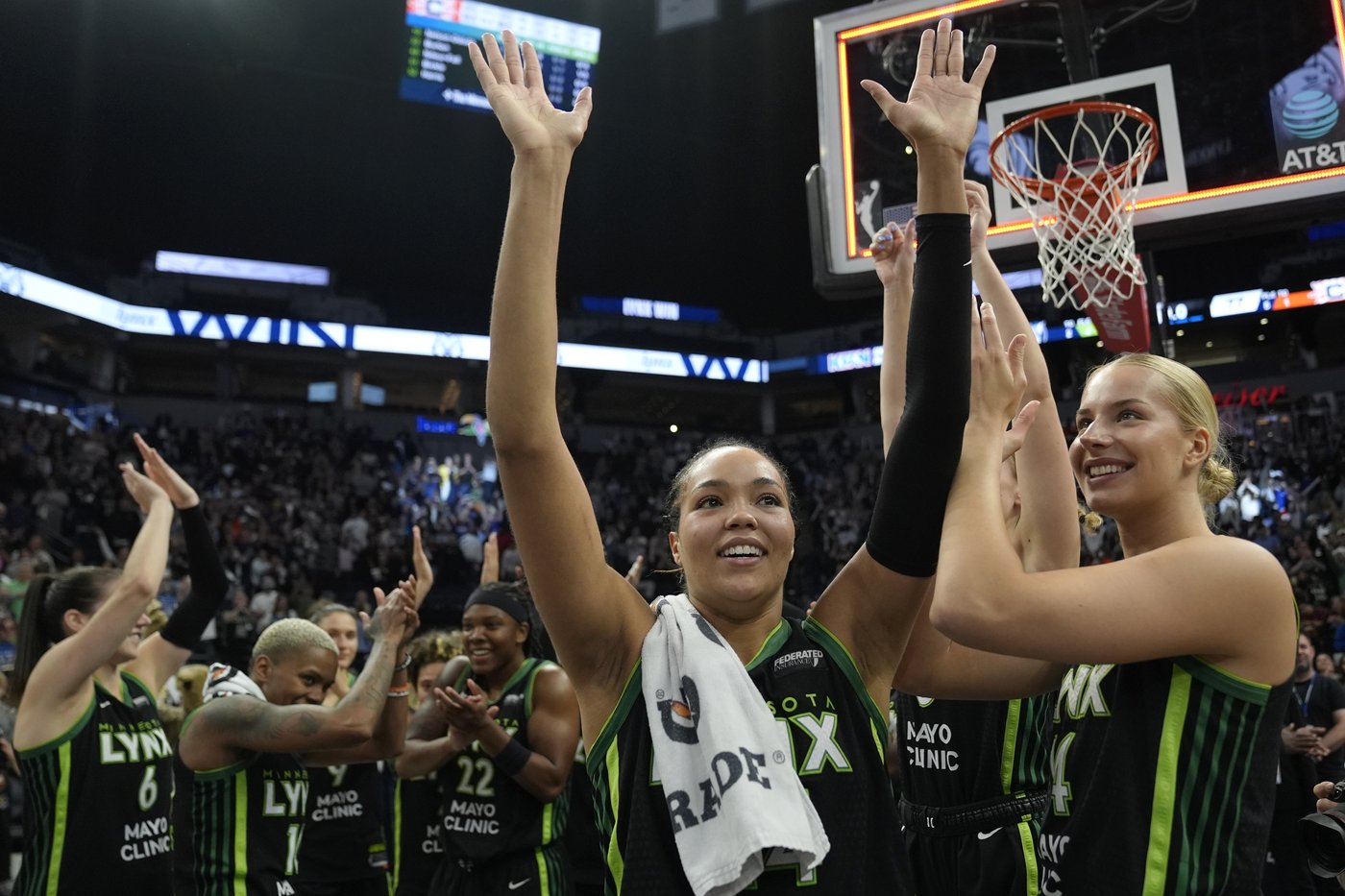Lynx return to finals with 88-77 win over Sun in Game 5 behind Collier's 27 points, 11 rebounds | iNFOnews.ca Lynx return to finals with 88-77 win over Sun in Game 5 behind Collier's 27 points, 11 rebounds | iNFOnews.ca
