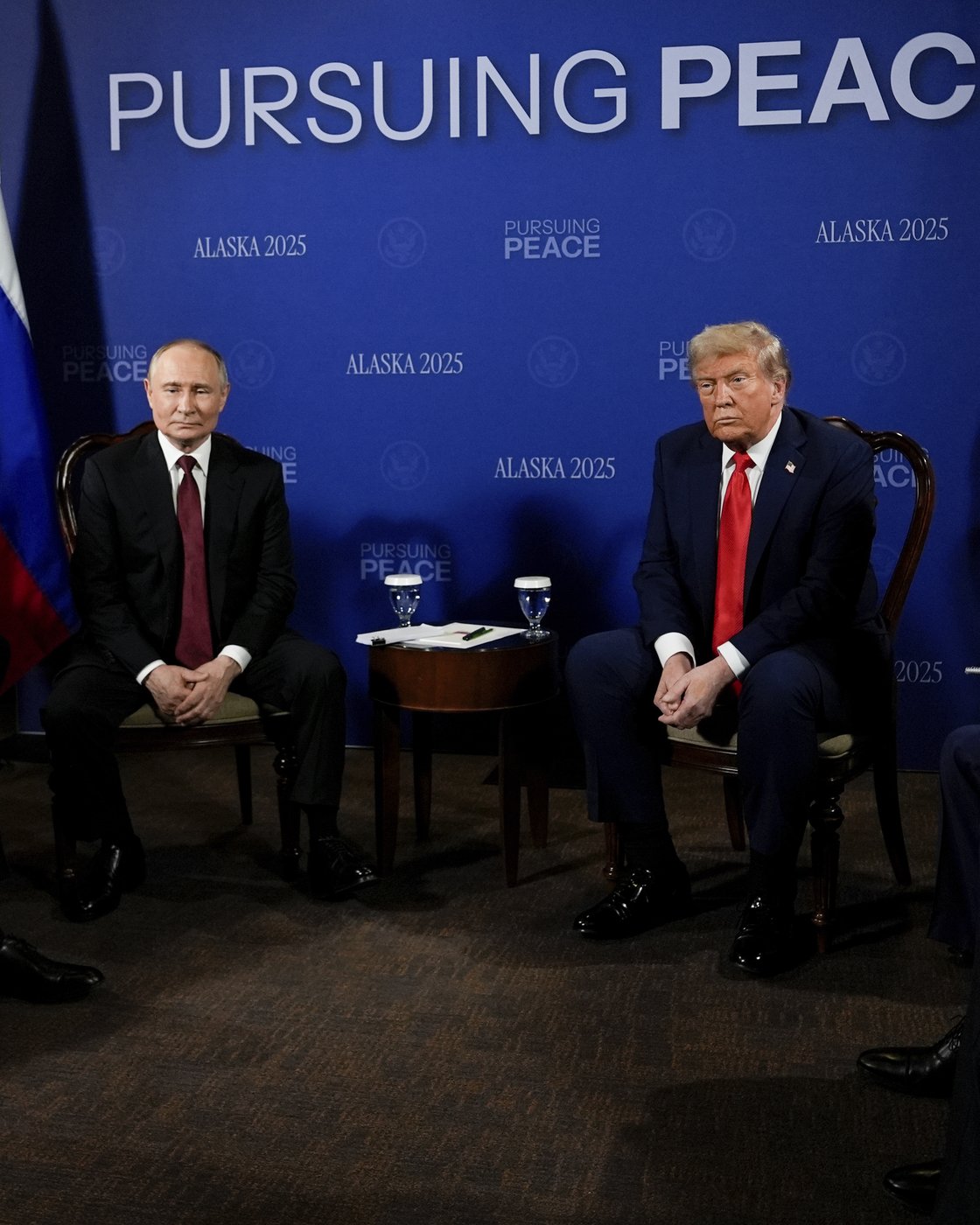 Trump greets Putin with a red carpet. Ukrainians feel betrayed. | iNFOnews.ca