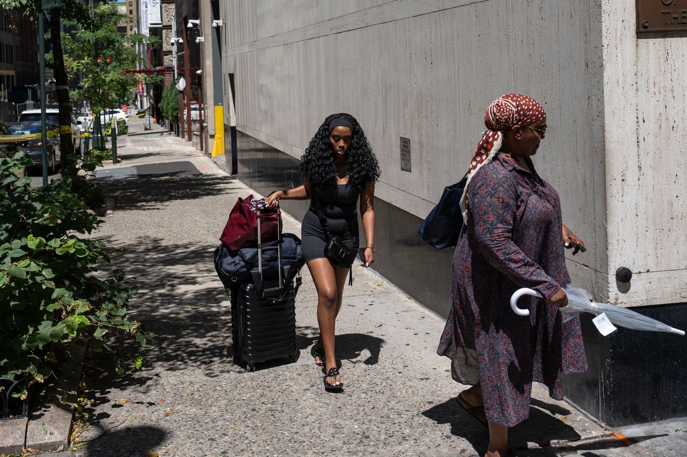 Life returns to streets around damaged NYC high-rise. Here is what comes next | iNhome Life returns to streets around damaged NYC high-rise. Here is what comes next | iNhome