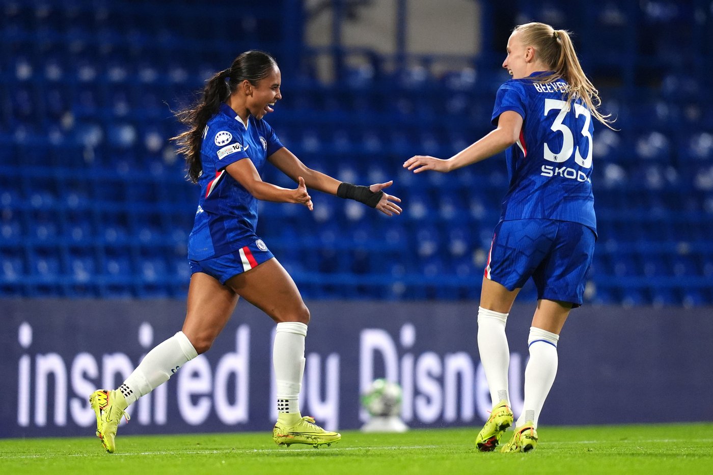 Lily Yohannes scores stunner for Lyonnes in 3-0 win over St. Pölten in Women’s Champions League | iNFOnews.ca Lily Yohannes scores stunner for Lyonnes in 3-0 win over St. Pölten in Women’s Champions League | iNFOnews.ca