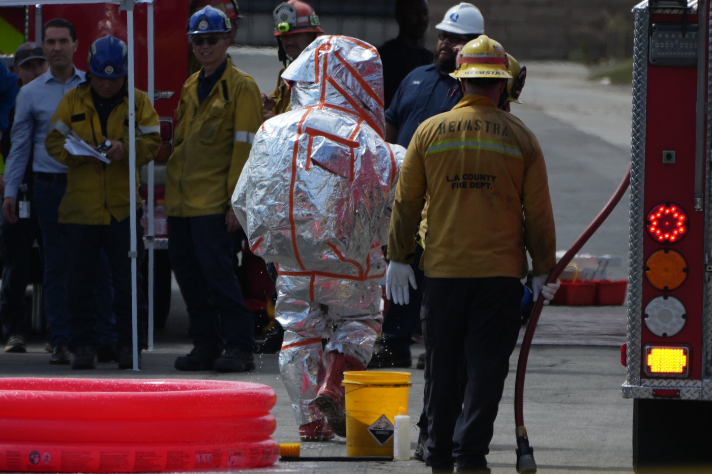 Southern California authorities respond to a leak of an unknown chemical from a tank | iNFOnews.ca