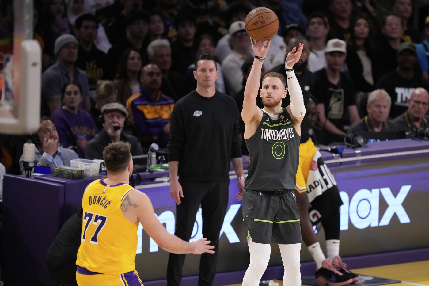 Rudy Gobert dominates small-ball Lakers and the Timberwolves advance with a 103-96 win in Game 5 | iNFOnews.ca Rudy Gobert dominates small-ball Lakers and the Timberwolves advance with a 103-96 win in Game 5 | iNFOnews.ca