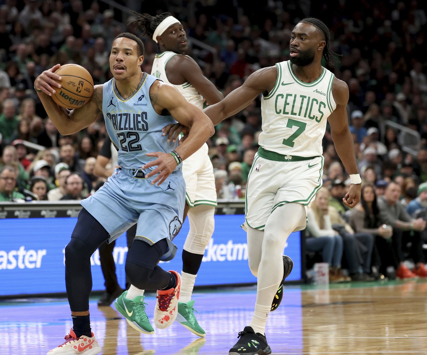 Ja Morant scores 32 to help Grizzlies beat Celtics 127-121 and snap 10-game losing streak in Boston | iNFOnews.ca