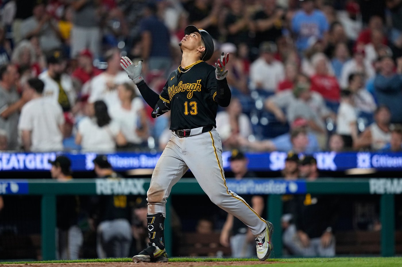 Valdez, Triolo and Rodriguez homer for Pirates in 11-7 win over Phillies | iNFOnews.ca