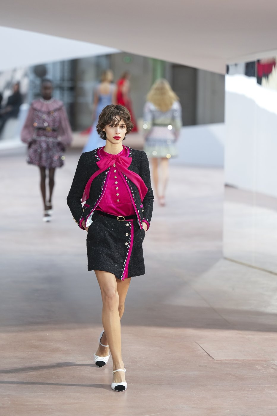 Chanel couture stuns with color, and Kylie Jenner, in final Paris show before Blazy's debut | iNFOnews.ca