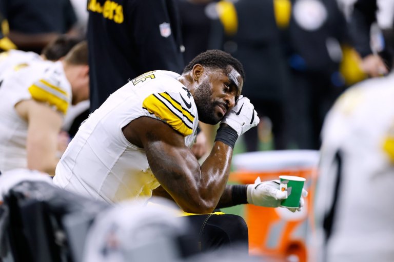 Steelers coach Mike Tomlin says he supports suspended wide receiver DK Metcalf after fan incident | iNFOnews.ca