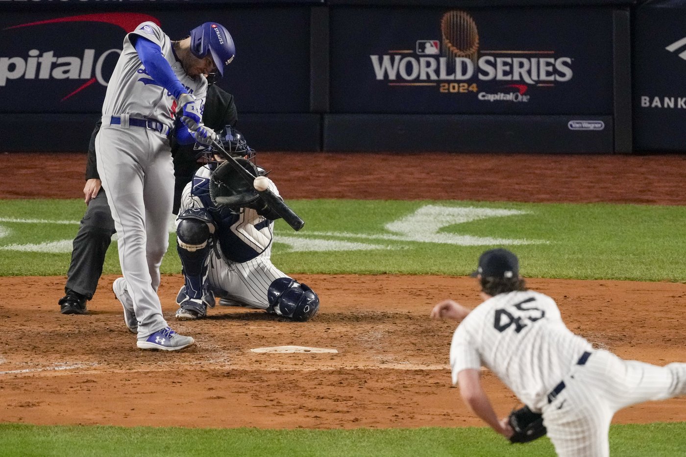 World Series: Freddie Freeman wins MVP award after tying record with 12 RBIs for Dodgers | iNFOnews.ca