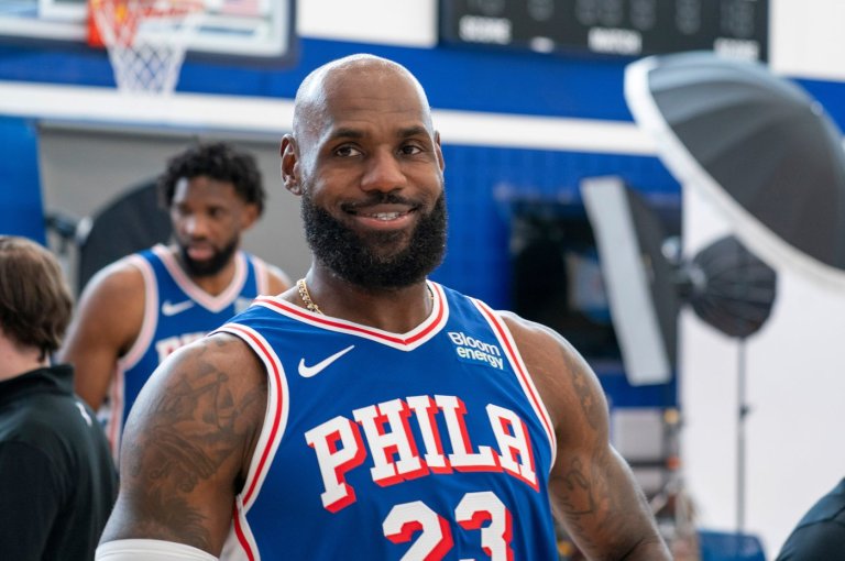 LeBron James sits out 76ers' preseason opener against Knicks. Embiid, Maxey also out | iNFOnews.ca