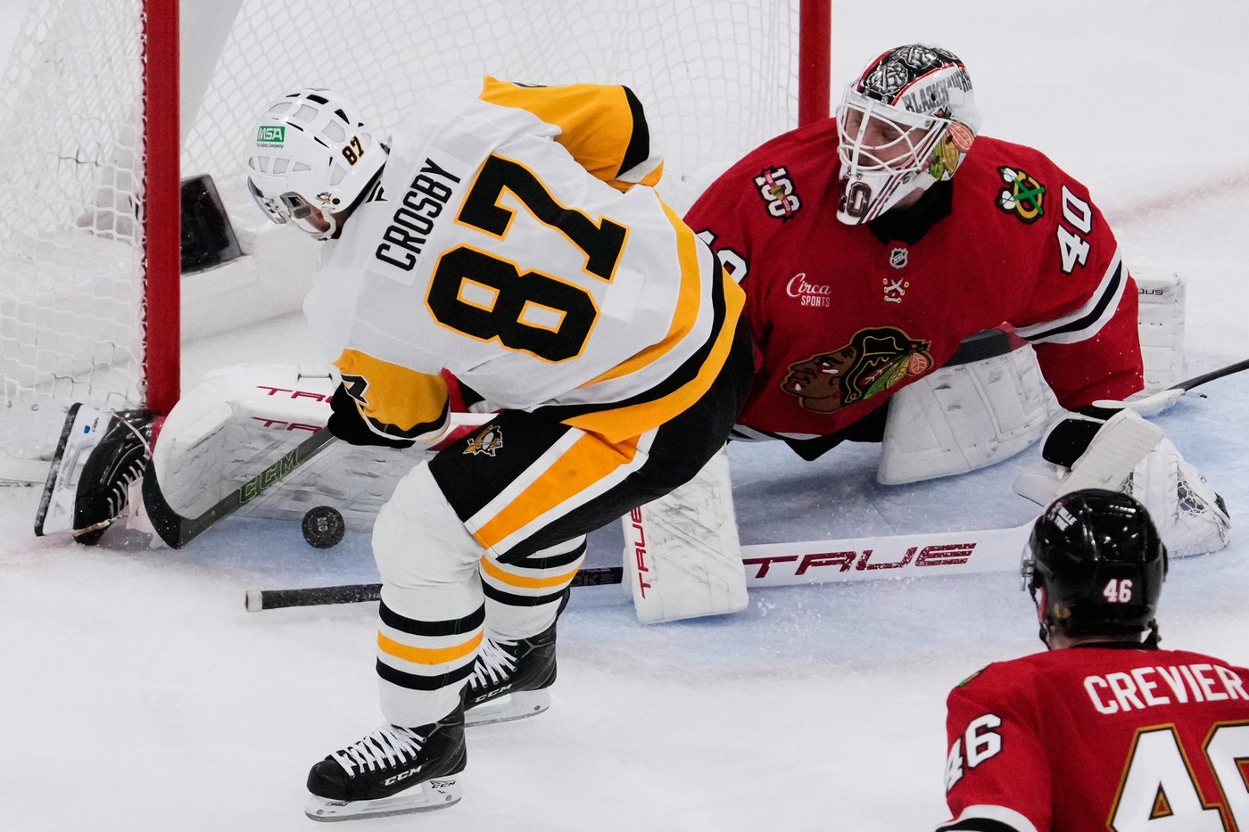 Brazeau has hat trick, Rust scores twice as Penguins rout Blackhawks 7-3 | iNFOnews.ca