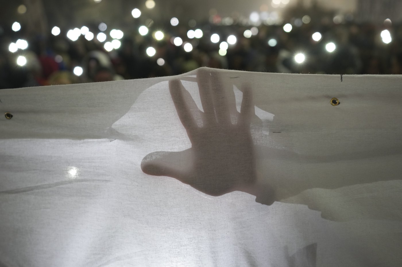 Instead of partying, thousands turn New Year celebration into anti-government protest in Serbia | iNFOnews.ca Instead of partying, thousands turn New Year celebration into anti-government protest in Serbia | iNFOnews.ca