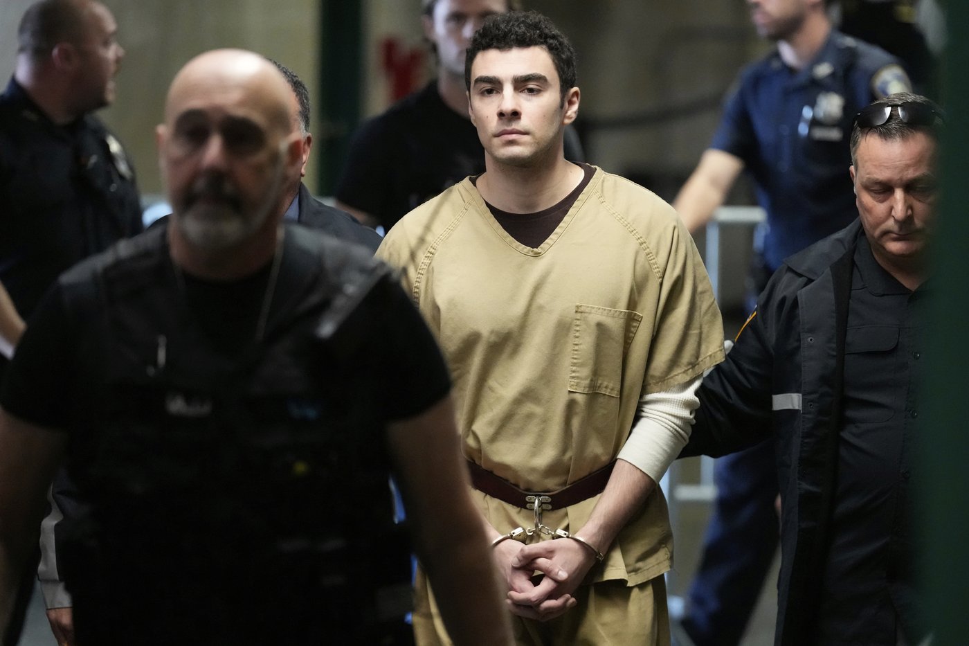 Luigi Mangione's lawyers want death penalty off the table in UnitedHealthcare CEO murder case | iNFOnews.ca Luigi Mangione's lawyers want death penalty off the table in UnitedHealthcare CEO murder case | iNFOnews.ca